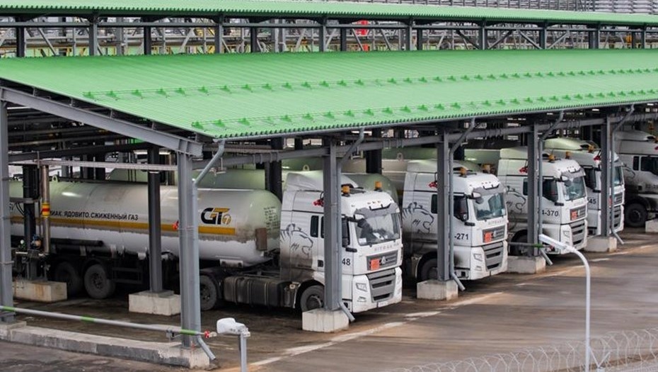    Терминал Port Favor в Усть-Луге Автор фото: Сергей Ермохин