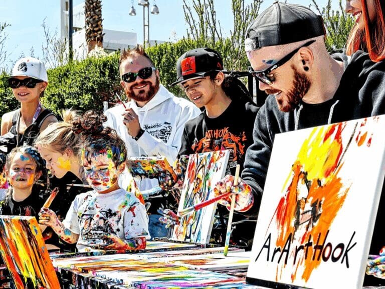    Выездной мастер-класс по рисованию: создайте шедевр и укрепите командный дух на вашем празднике! Art-Hook.Ru