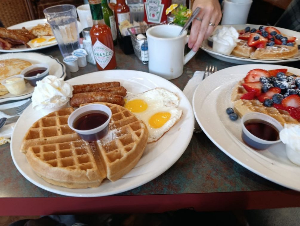    Типичный американский завтрак. Фото: "Блокнот"