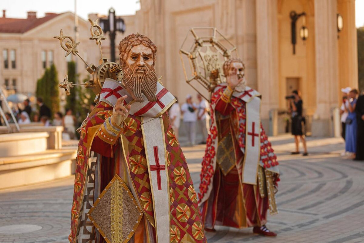 Шествие «Таврический вояж»
Фото: пресс-служба музейно-храмового комплекса «Новый Херсонес»