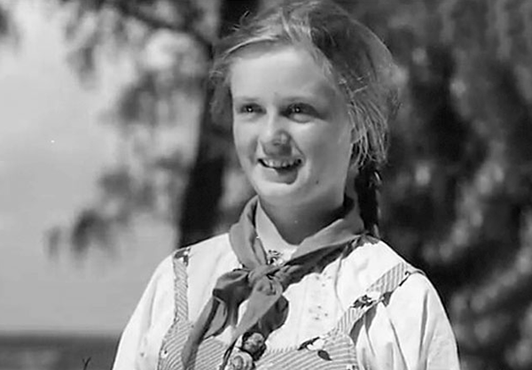 Катя Деревщикова. Кадр из фильма «Личное дело»