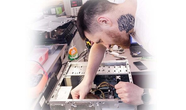 Мастер по ремонту компьютеров