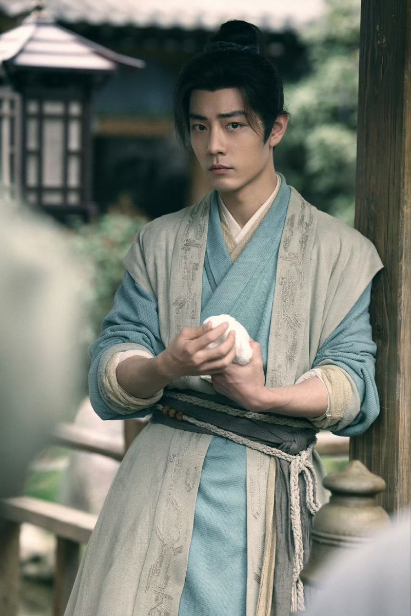 Сяо Чжань в дораме "Легенда о Цзан Хае". Листайте галерею...