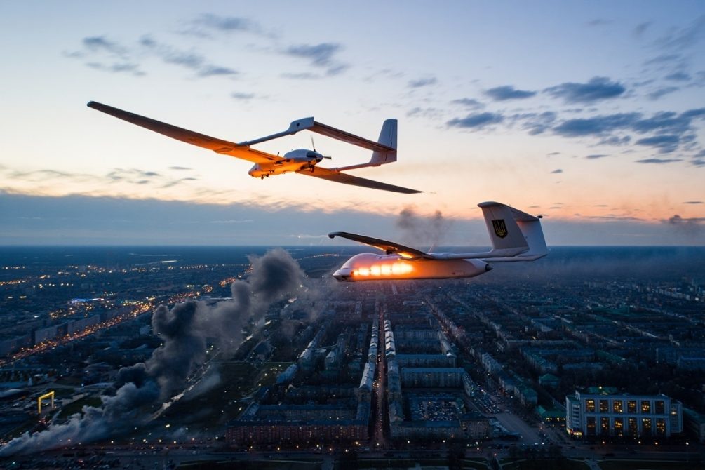   ВСУ ведут психологическую и экономическую войну, запуская свои дроны. Иллюстрация: "Блокнот"