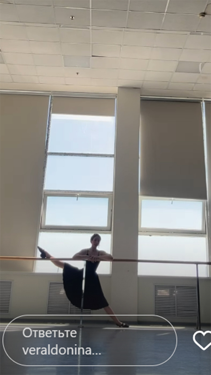 Вера Алдонина у станка. Фото: соцсети Веры Алдониной