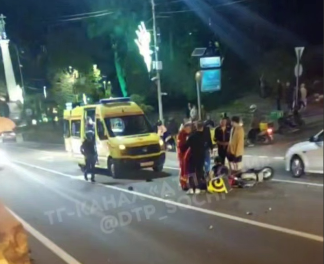 Фото: Telegram/ДТП Сочи  📷
