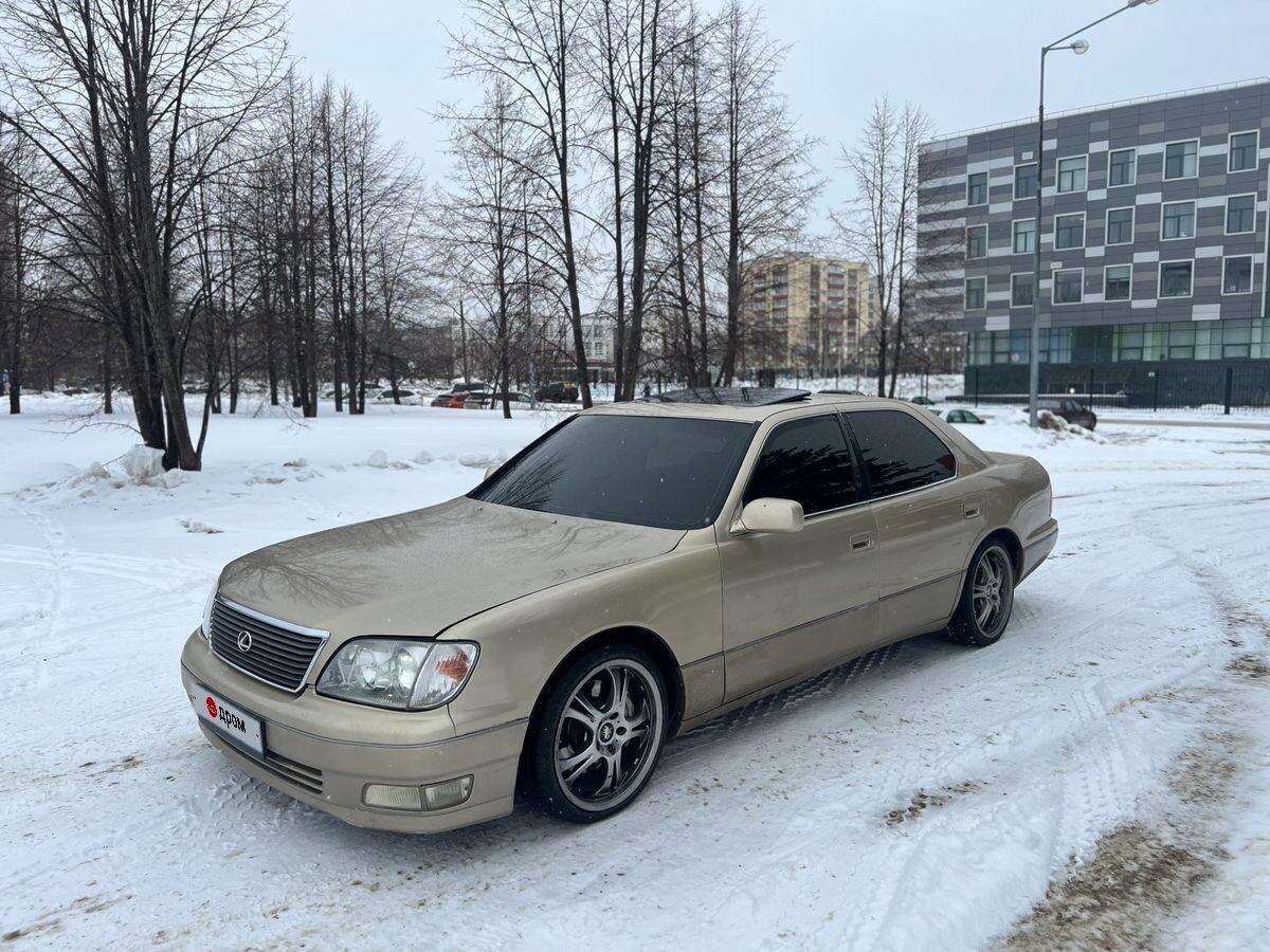 Lexus LS400 
