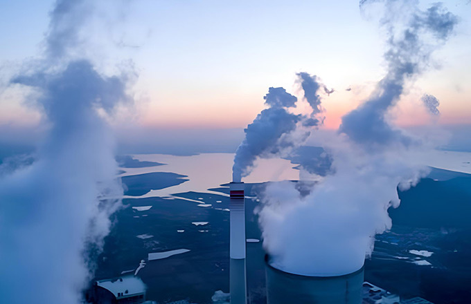 Совокупные выбросы СО2 в чёрной металлургии по сравнению с 1990 г. снизились в несколько раз