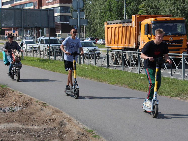    СИМ в городах — это транспорт последней мили. Фото: «МК в Питере»