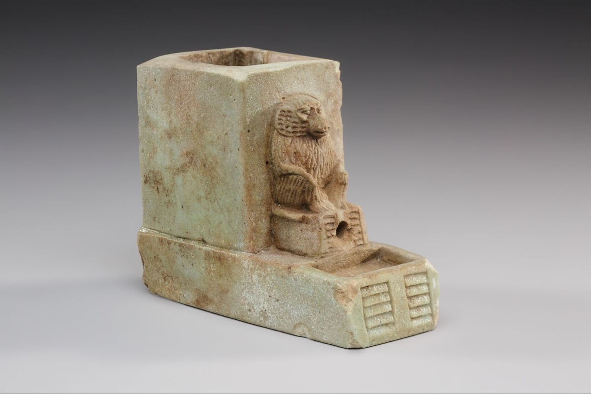 Водяные часы с изображением бабуина,период правления Птолемеев 664–30 гг. до н. э.