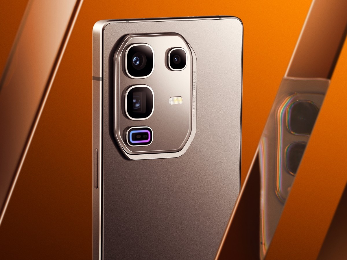    Infinix NOTE 50 Pro+ 5G+ с телекамерой можно предзаказать с наушниками в подарок