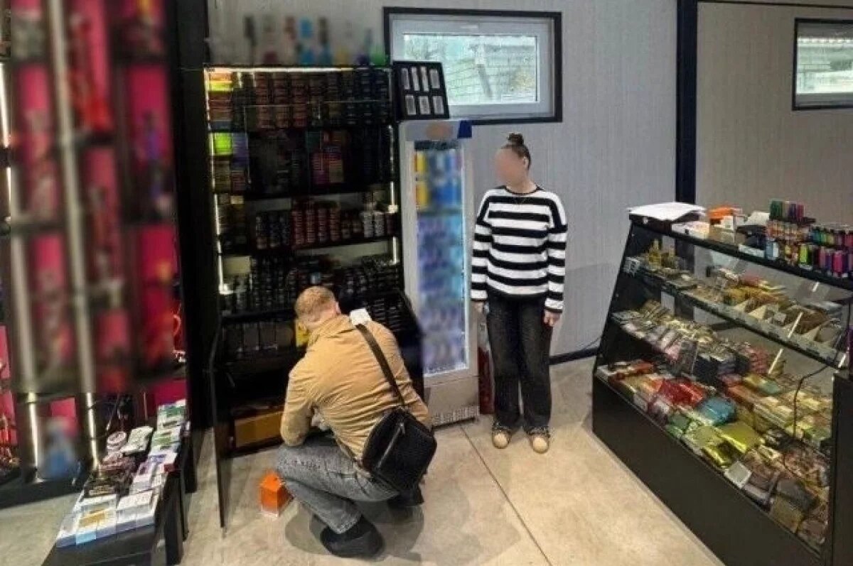    В Алуште закрыли два магазина, торгующие опасными электронным сигаретами