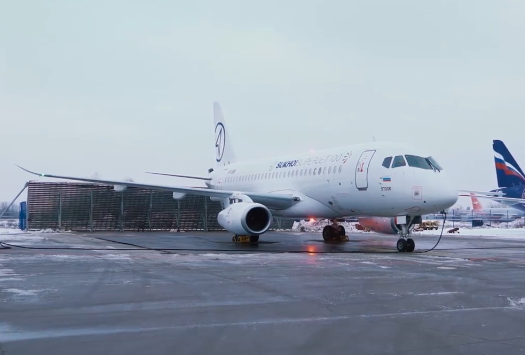 Испытания первого SSJ-100 c «саберлетами». Кадры ОАК