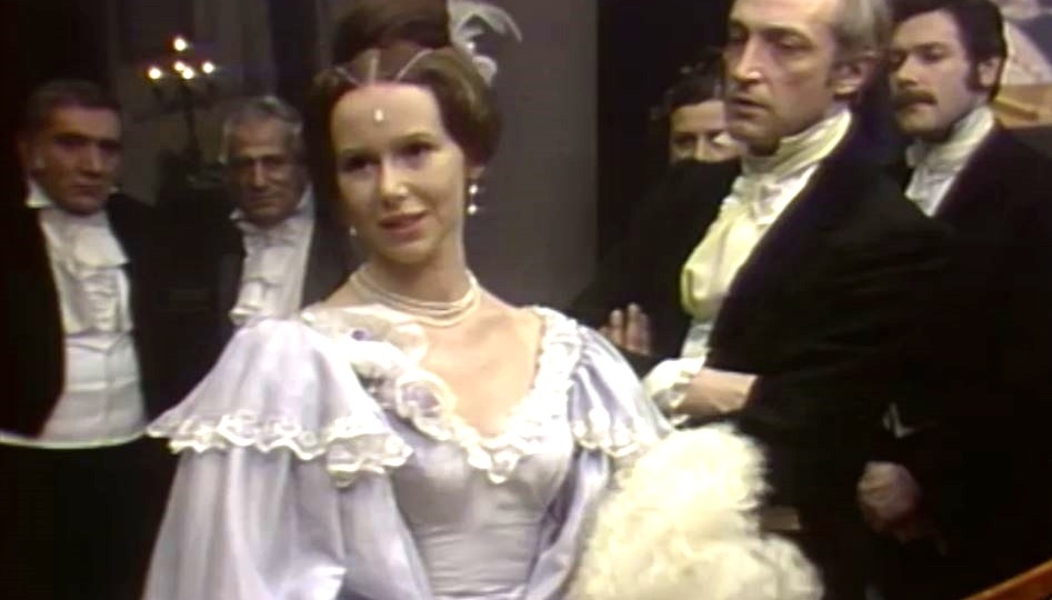 Евгении Симоновой - 70. Более полувека в лучах сцены и экрана