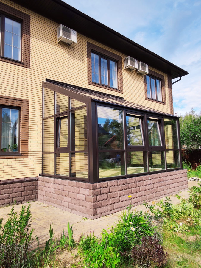 Зимний сад в кирпичном жилом доме
г. Звенигород, МО