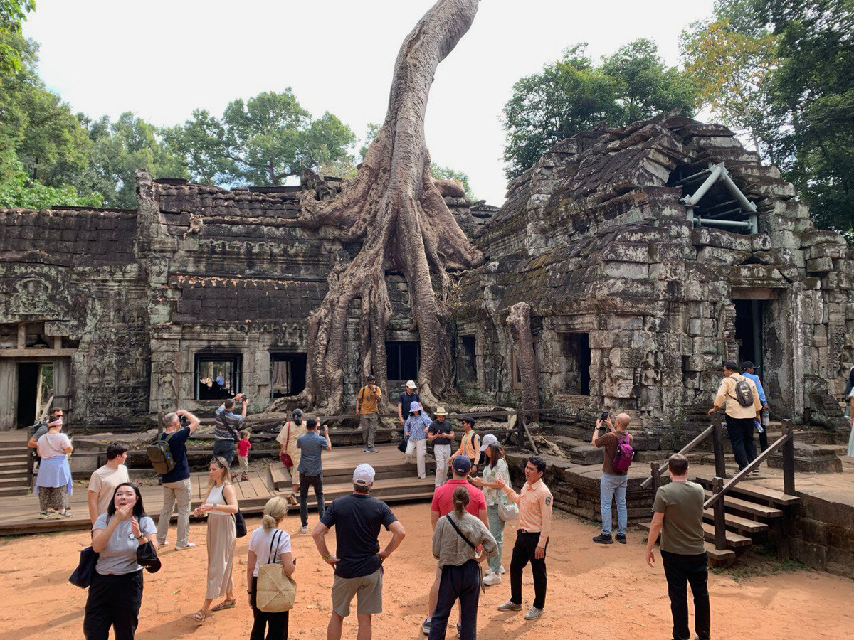Посетить храмовый комплекс Ангкор-Ват можно на один-два дня или взять билет на недельное посещение