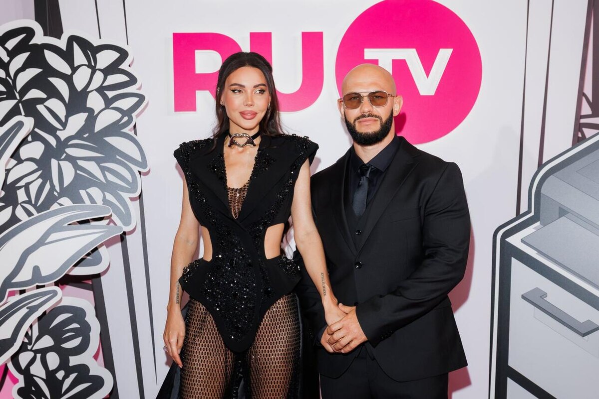    Оксана Самойлова и Джиган Пресс-служба RU.TV