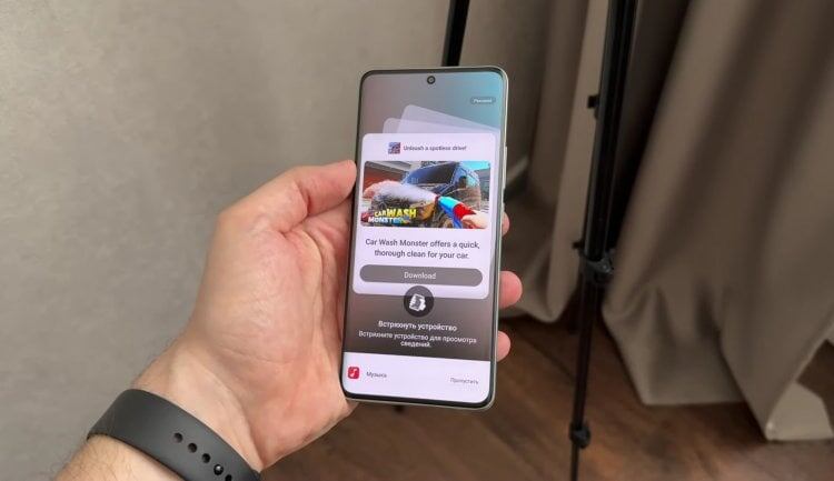    Реклама есть даже на самых дорогих смартфонах Xiaomi. Изображение: AndroidTheme