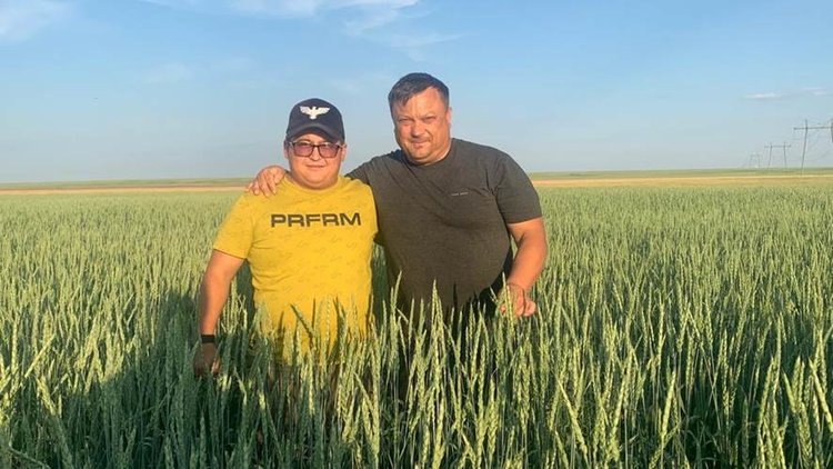 Мейрамхан Балагулов и Евгений Чурсинов📷    Верные хлебу
