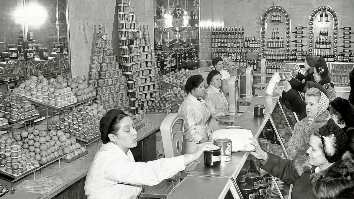 Отдел фруктов Гастронома №2, Москва, 1971 год