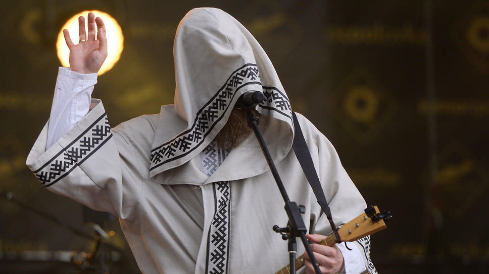 Певец Нейромонах Феофан на концерте.📷Фото: Эмин Джафаров / Коммерсантъ