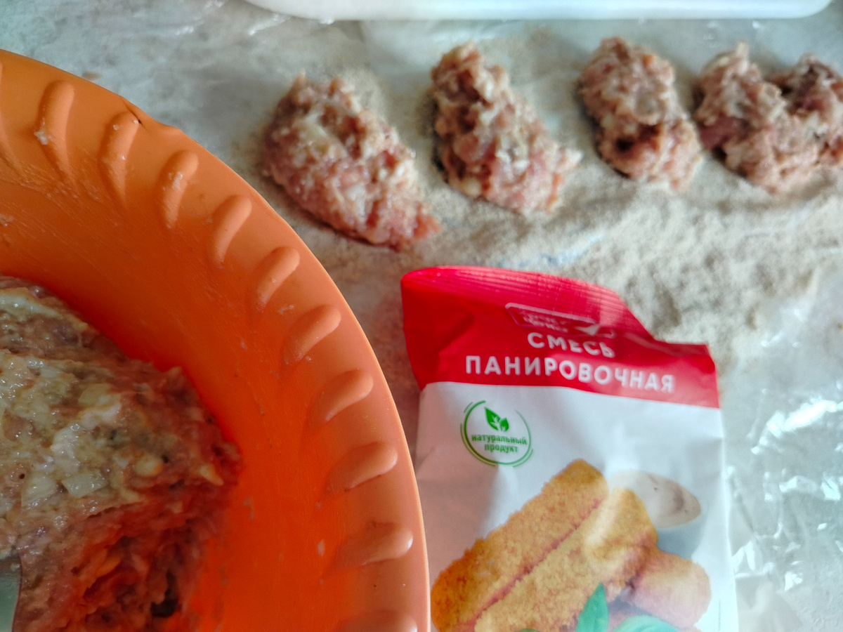 Готовлю котлеты а обед