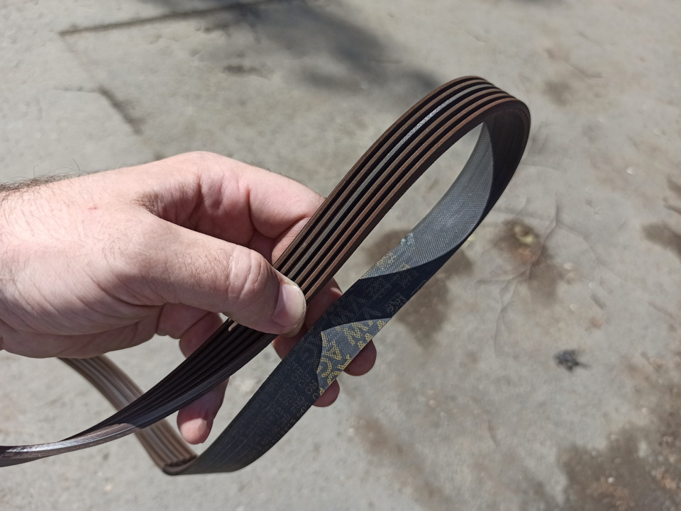 Состояние ремня Continental, прошедшего 103 тыс, идеальное