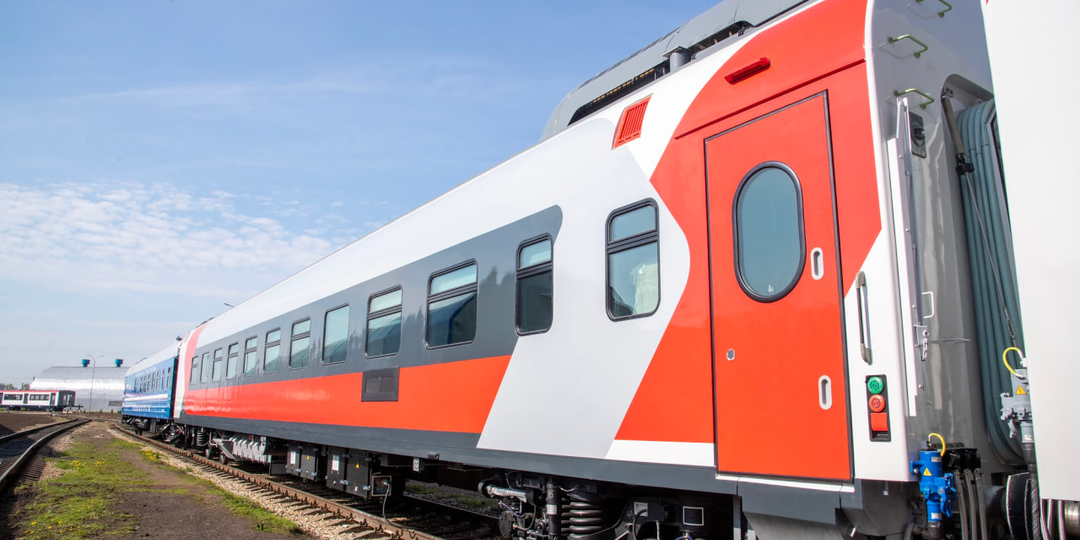 Глава РЖД анонсировал первые поезда из долгожданных вагонов увеличенного габарита: что будет внутри