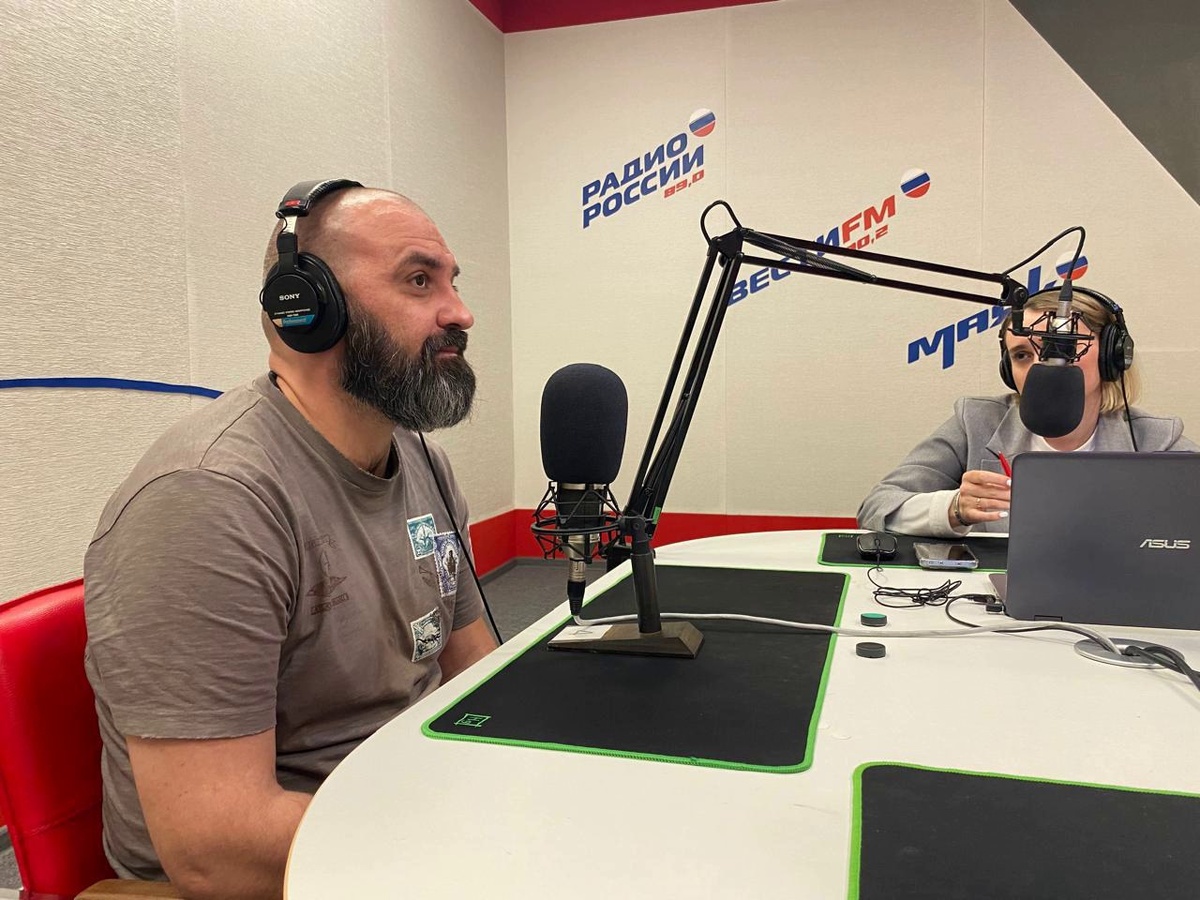 Роман Яковлев - участник тематических передач, например, в студии "Радио FM на Дону"/ФОТО из личного архива Р. Яковлева