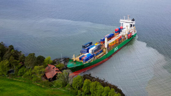     Фото: Jan Langhaug / EPA