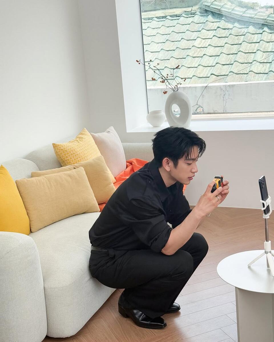     Фото: @jinyoung_0922jy
📷    Фото: @jinyoung_0922jy
