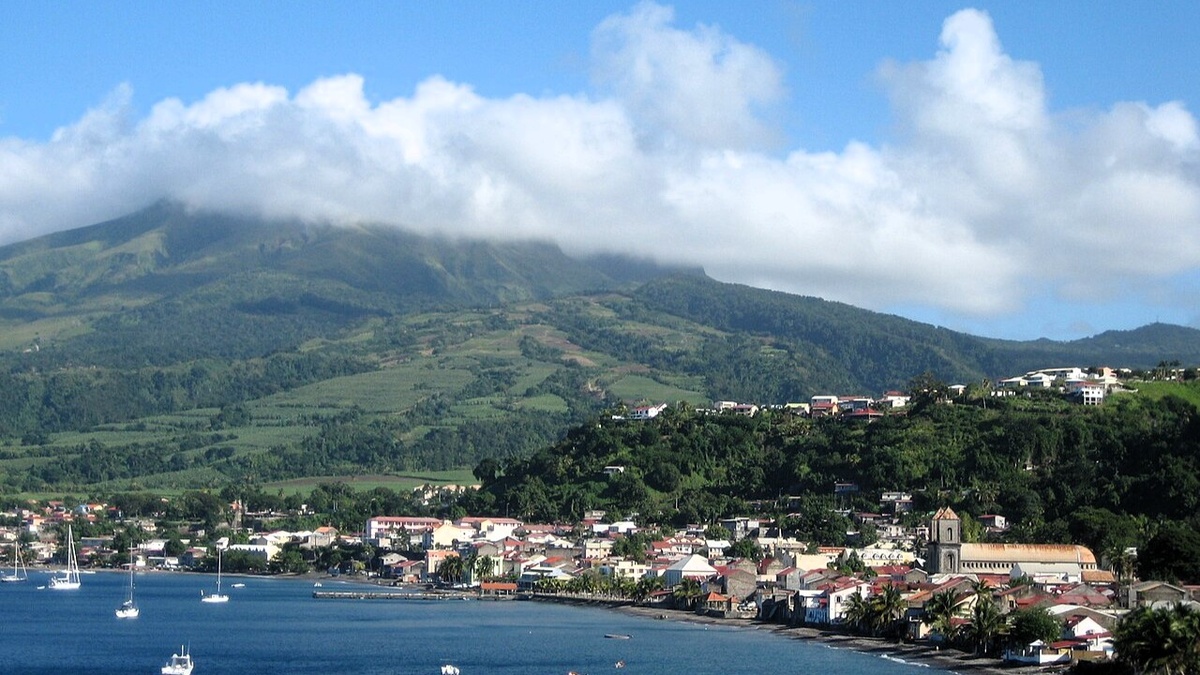 город Сен-Пьер