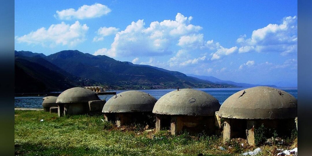 Откуда в этой стране 200 тыс непонятных сооружений?