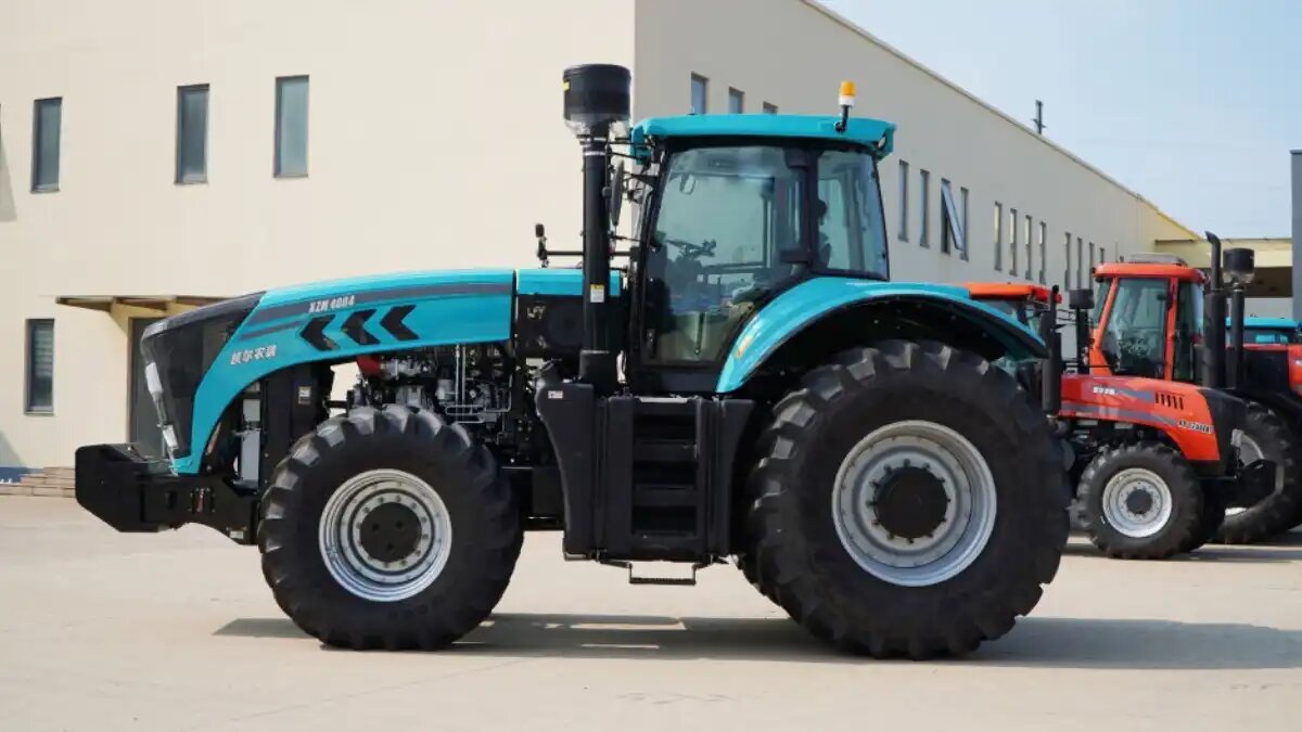 Фото: © Xuzhou Kaier Agricultural Equipment Co.
В Китае показали обновленный трактор Xuzhou KR XZM4004 мощностью 400 л.с