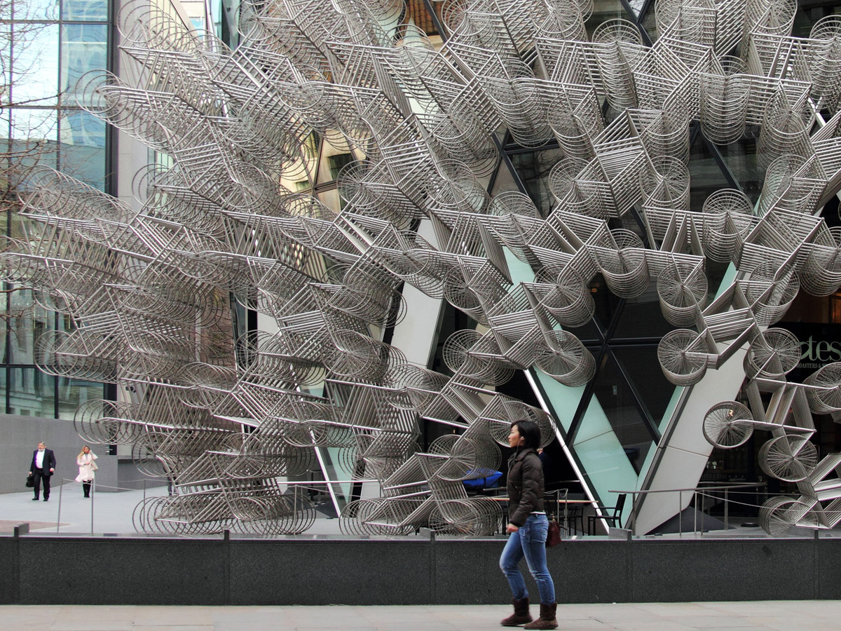 Версия инсталляции 2016 года, в ней уже более тысячи велосипедов