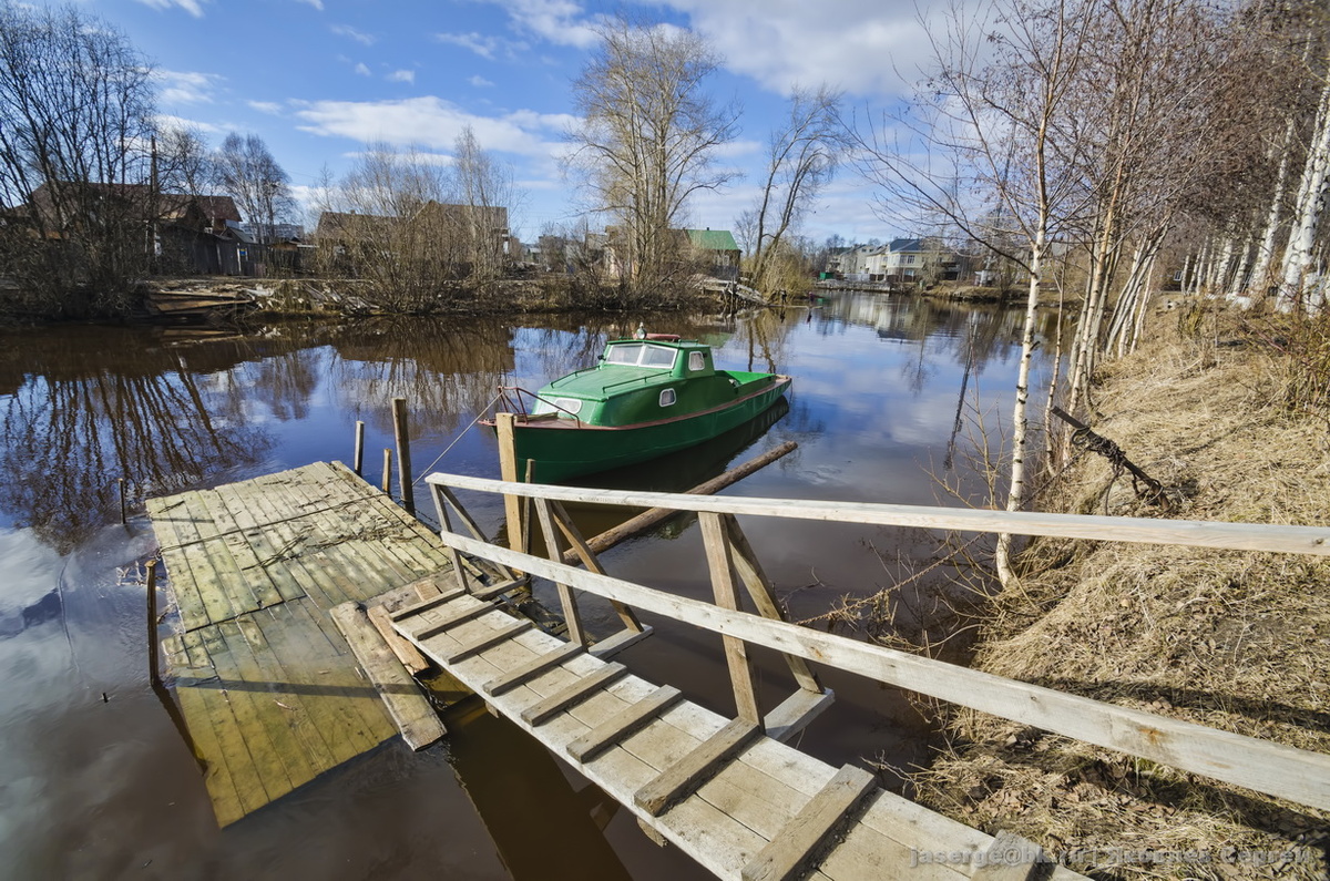 Катер "Соломбалец" на реке Соломбалке в Соломбале