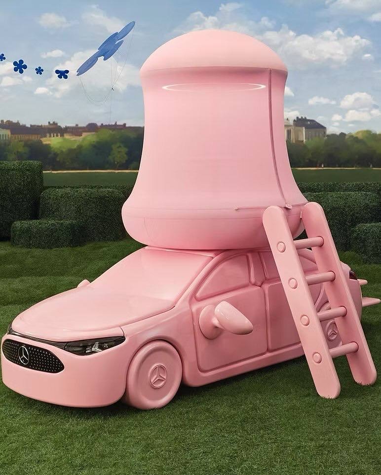 Gustaf Westman и Mercedes-Benz создали розовый «кемпинг-кар» с палаткой и пикник-набором 