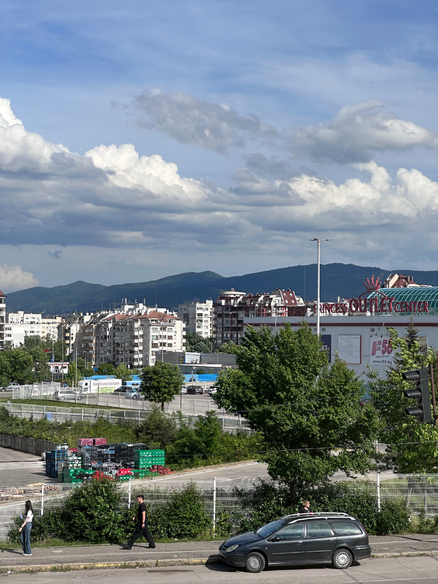 София. Вид из окна отеля.