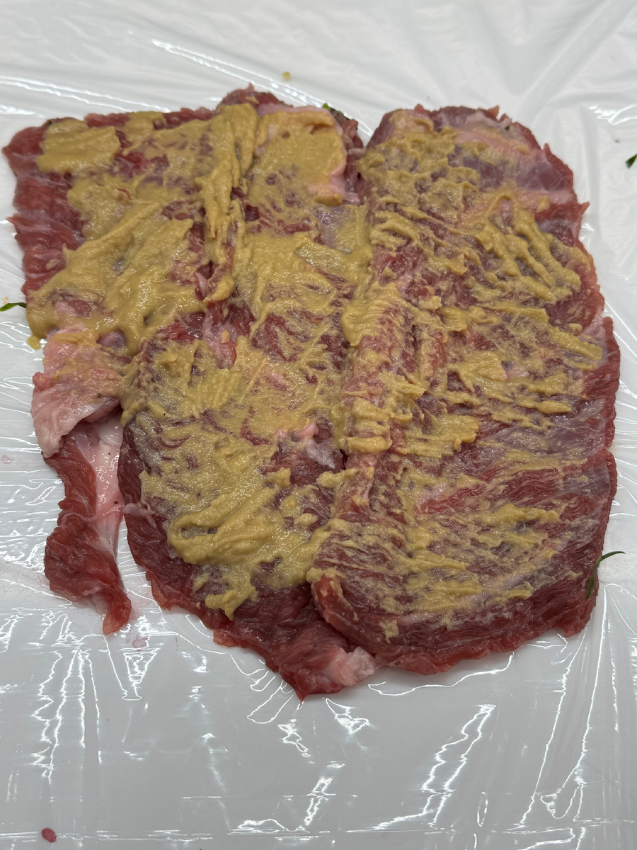 Смазали горчицей