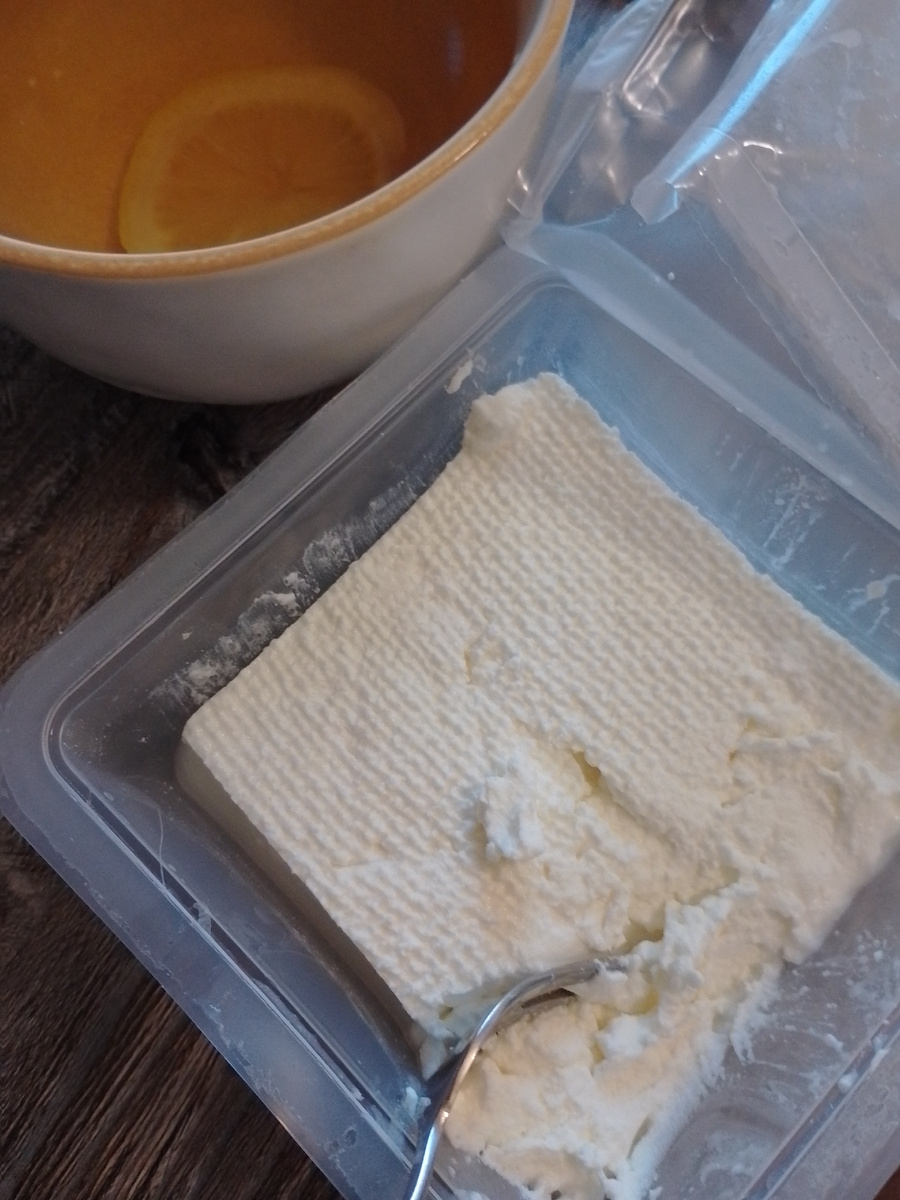 Творог из Дикси.