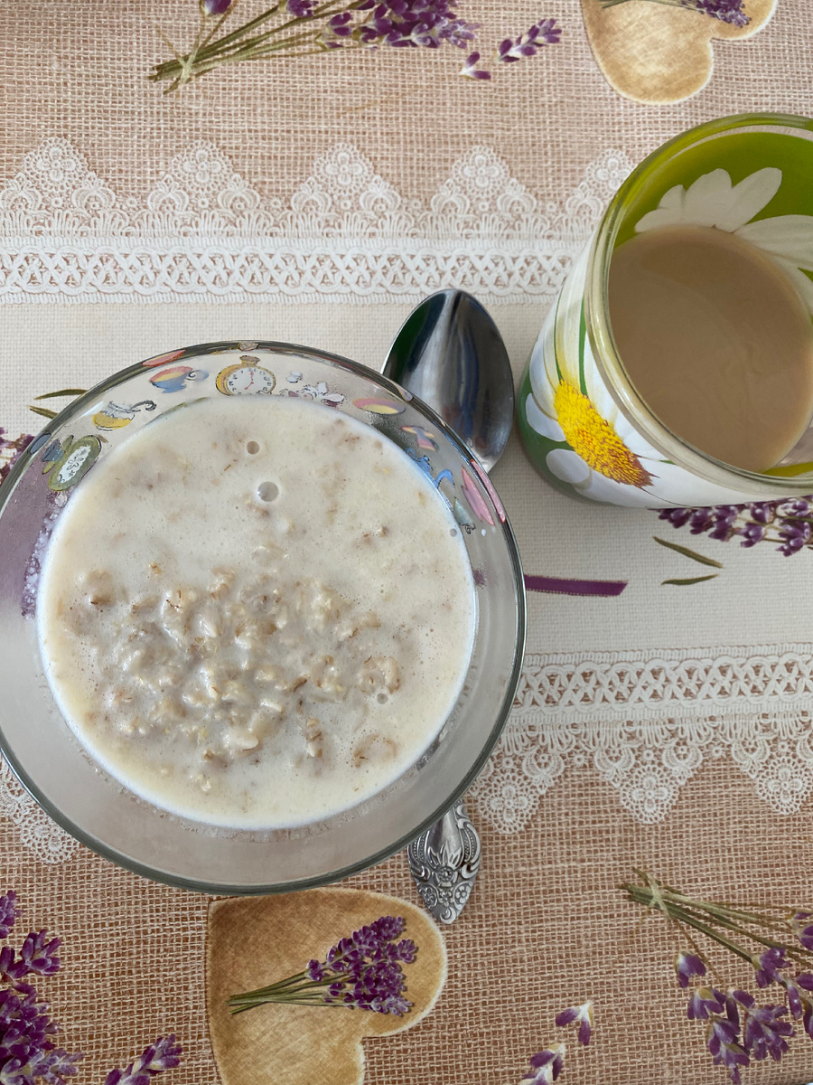 Завтрак в 9:20.