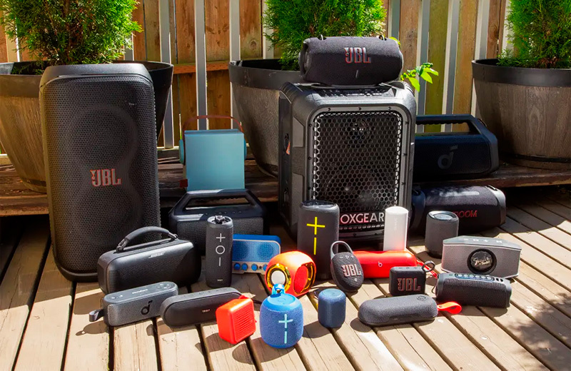 ТОП-25 лучших портативных колонок 2025 – Рейтинг экспертов и отзывы