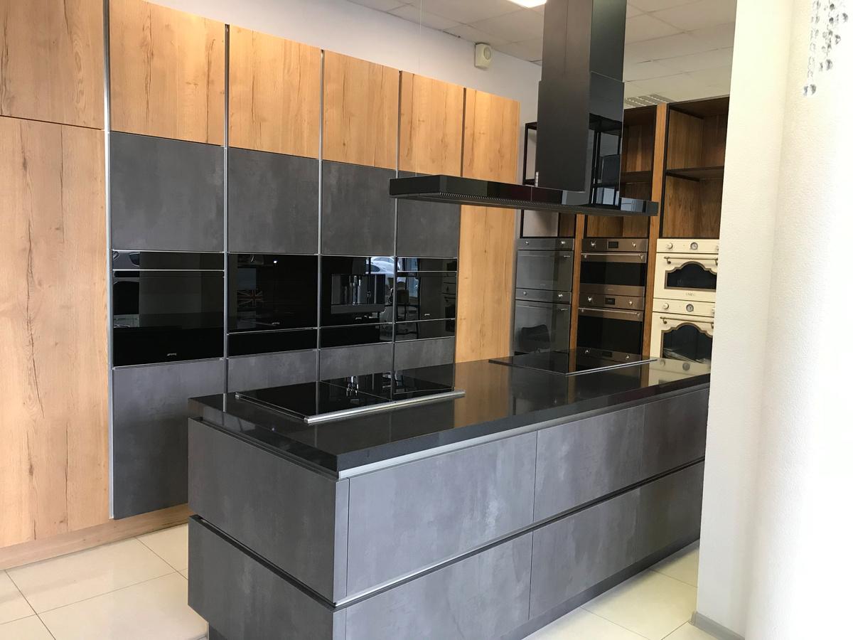 Роскошная, стильная, черная: как подружить каменную столешницу с вашей кухней