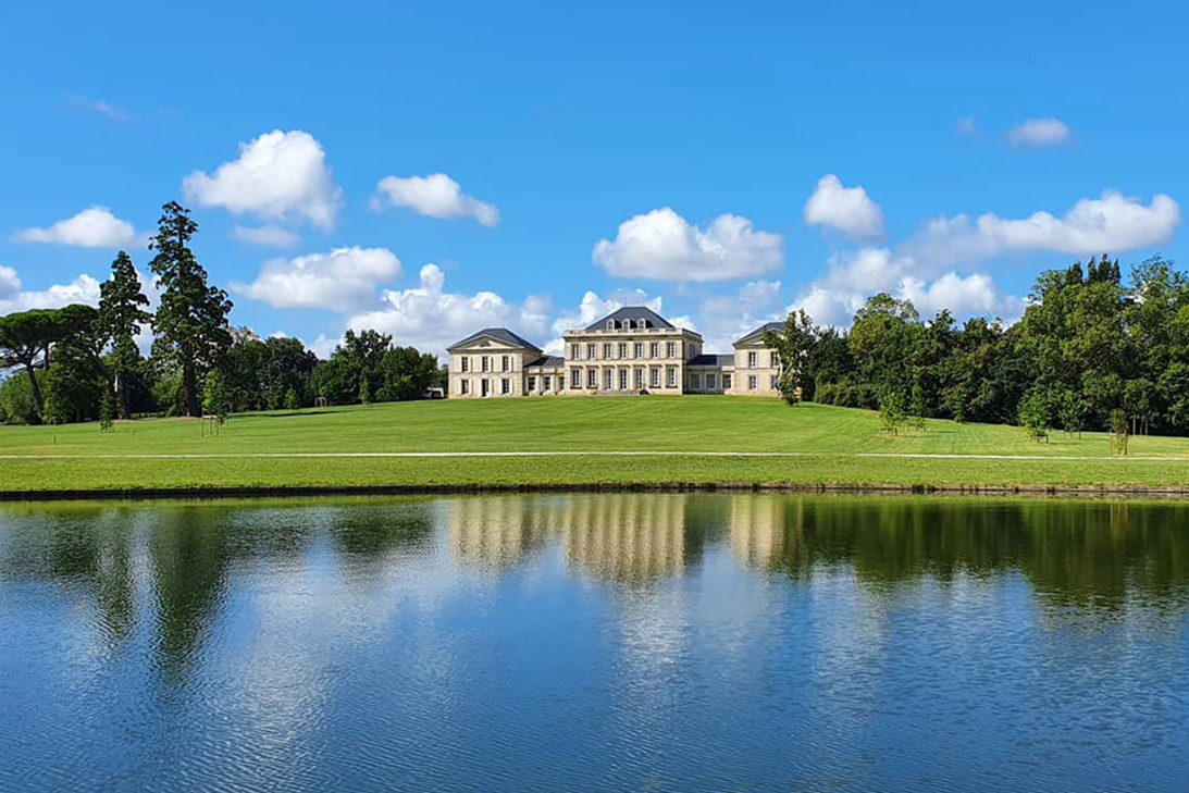 Château Phélan Ségur. Saint-Estephe AOC, Haut-Médoc, Бордо, Франция