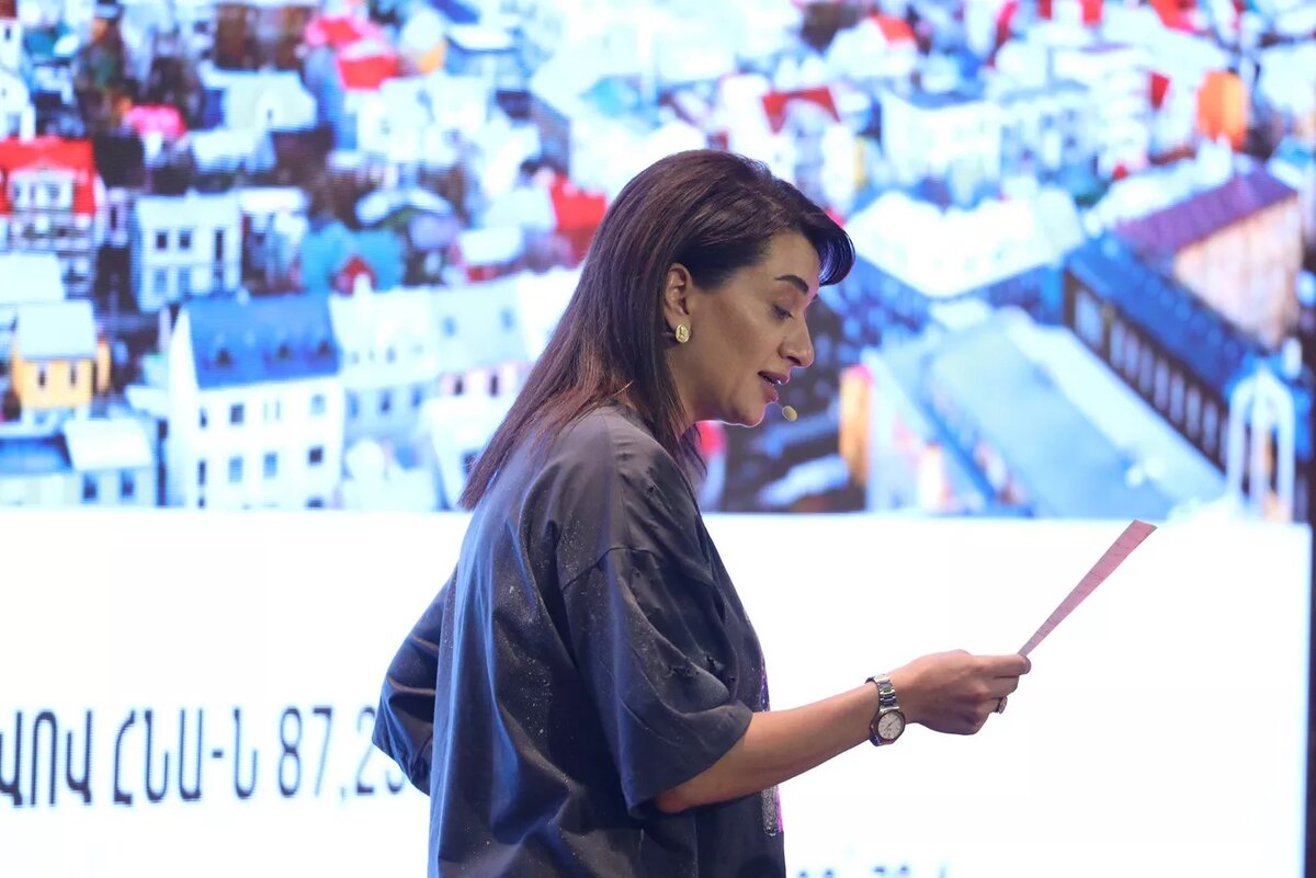 © Photo : Social media of Anna Hakobyan