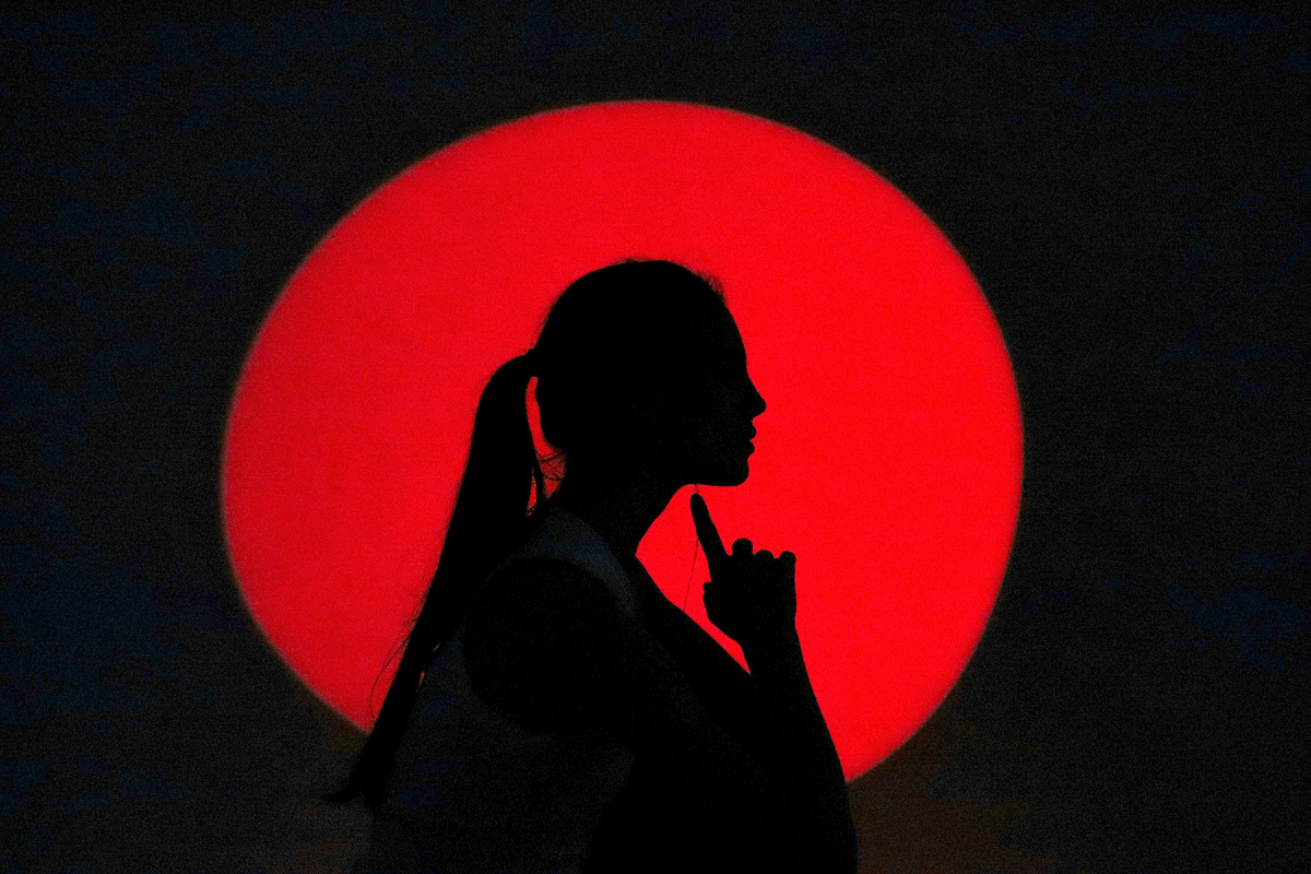 Photo by Maria Lysenko on Unsplash