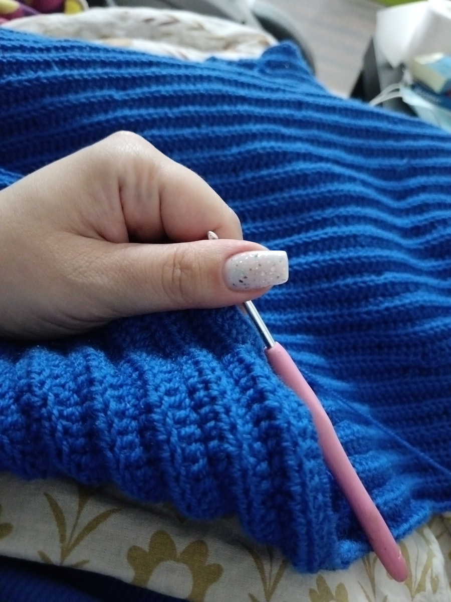 Свитер крючком