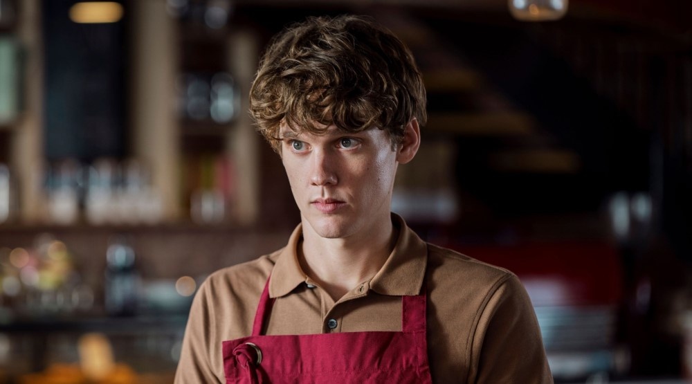     Хантер Дуэн, кадр из сериала «Уэнсдэй» (2022-н.в.)