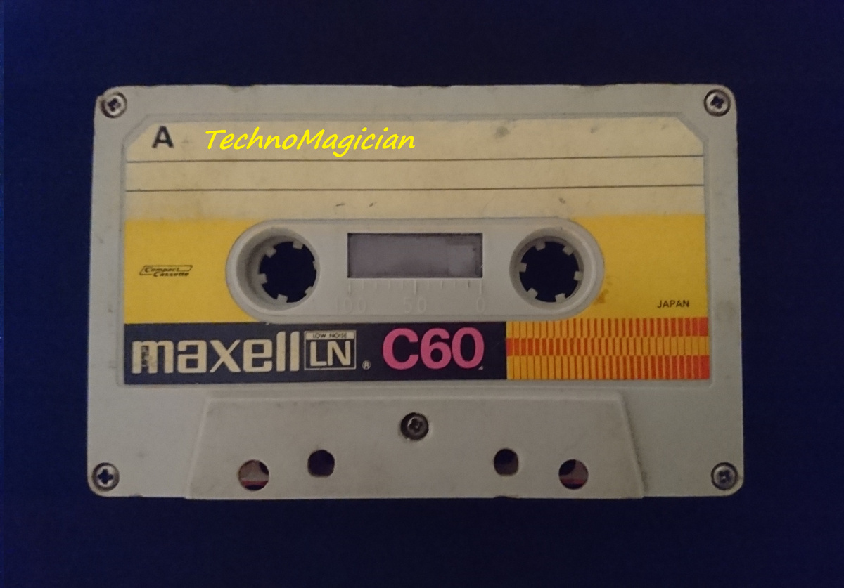 Древний, видавший виды, Maxell.