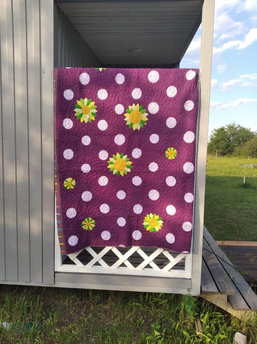 Центральная часть покрывала.